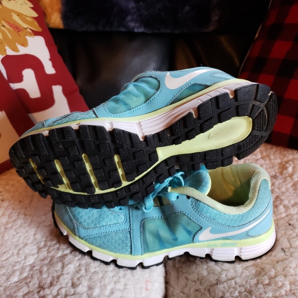 Nike Blue Tennis Shoes - Picture 3 of 4